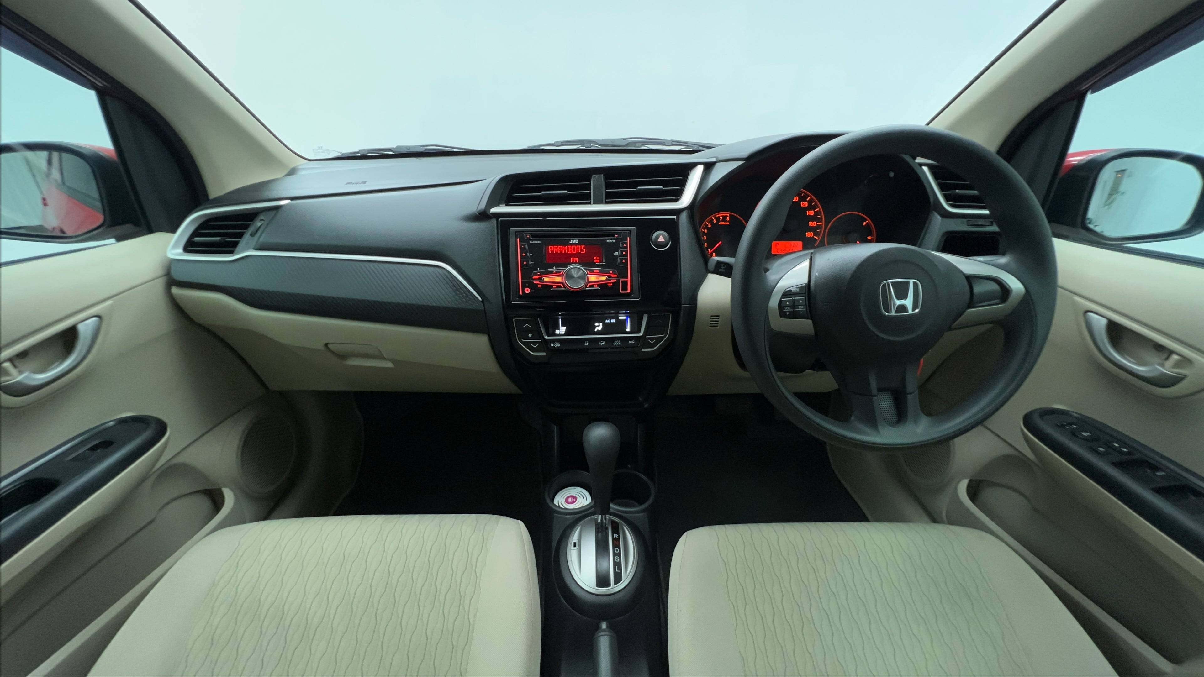 Dijual 2018 Honda Brio Satya E CVT Satya E CVT Bekas