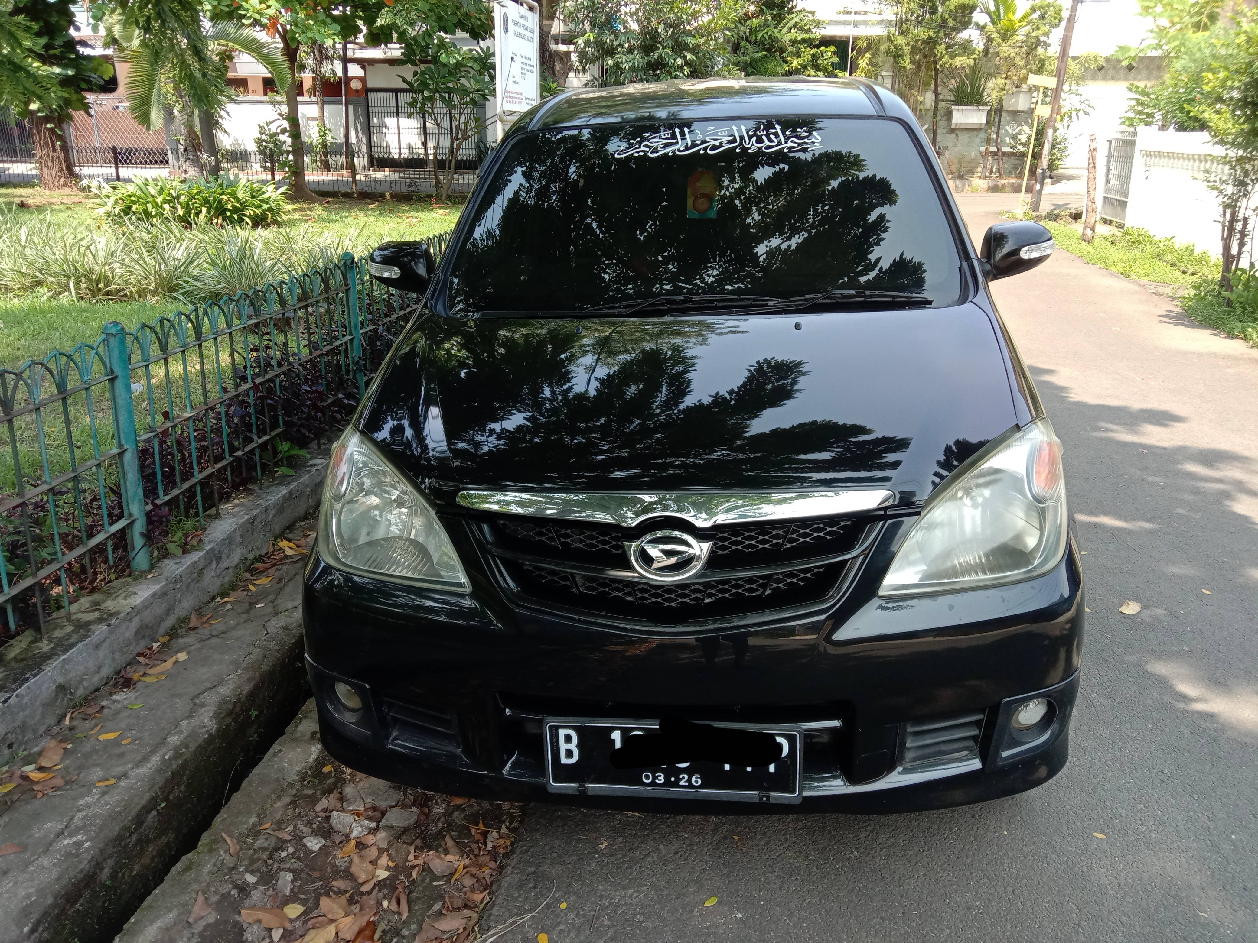 2011 Daihatsu Xenia  R MT DELUXE Bekas 2011 Daihatsu Xenia  R MT DELUXE Bekas