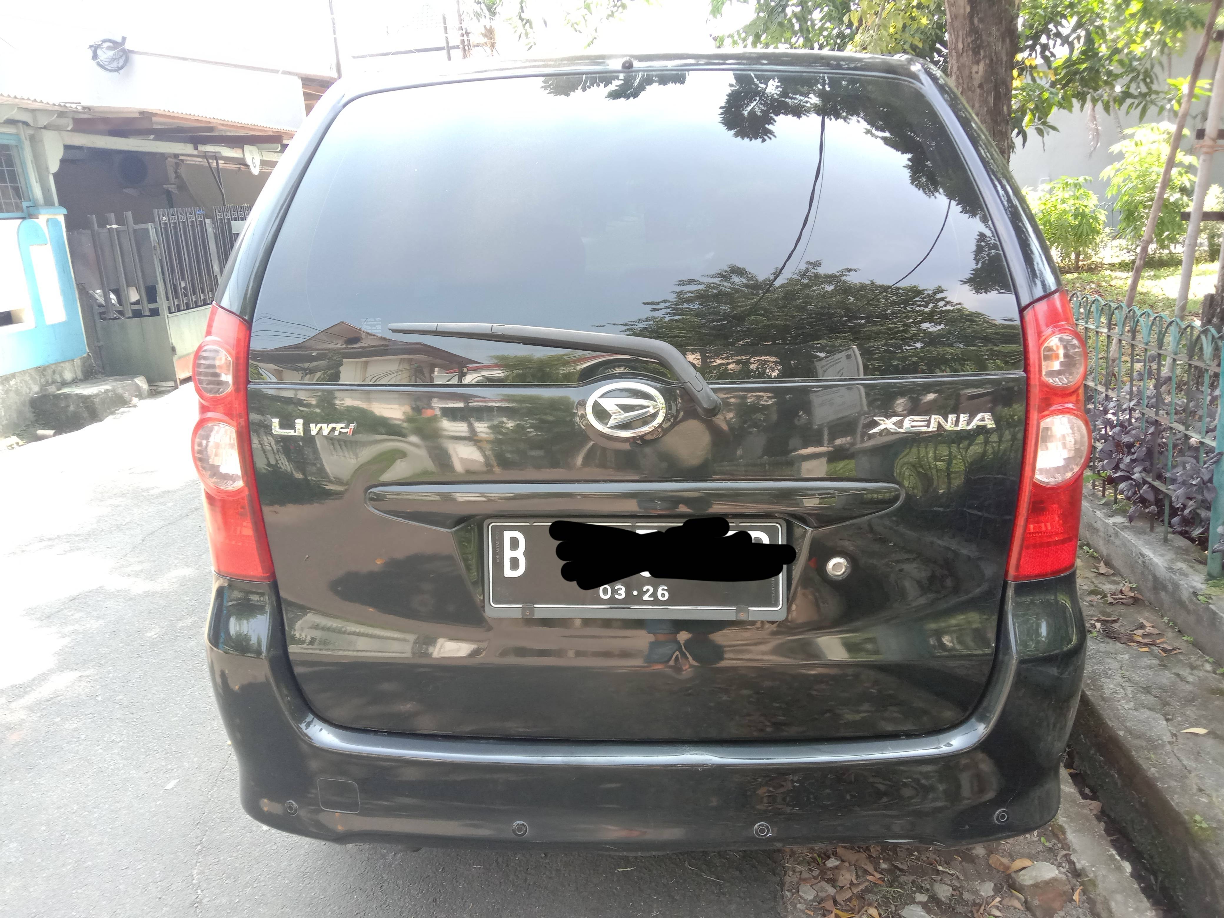 2011 Daihatsu Xenia  R MT DELUXE 2011 Daihatsu Xenia  R MT DELUXE