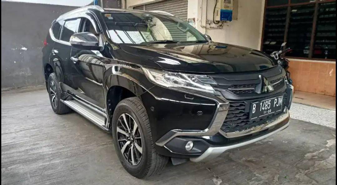 2017 Mitsubishi Pajero Sport Dakar Ultimate AT 4x2 2017 Mitsubishi Pajero Sport Dakar Ultimate AT 4x2