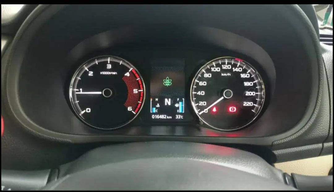 2017 Mitsubishi Pajero Sport Dakar Ultimate AT 4x2 2017 Mitsubishi Pajero Sport Dakar Ultimate AT 4x2