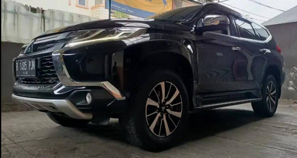 2017 Mitsubishi Pajero Sport Dakar Ultimate AT 4x2 2017 Mitsubishi Pajero Sport Dakar Ultimate AT 4x2