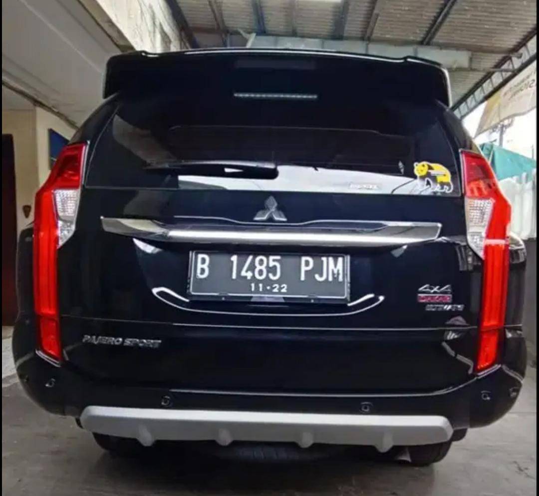 2017 Mitsubishi Pajero Sport Dakar Ultimate AT 4x2 2017 Mitsubishi Pajero Sport Dakar Ultimate AT 4x2