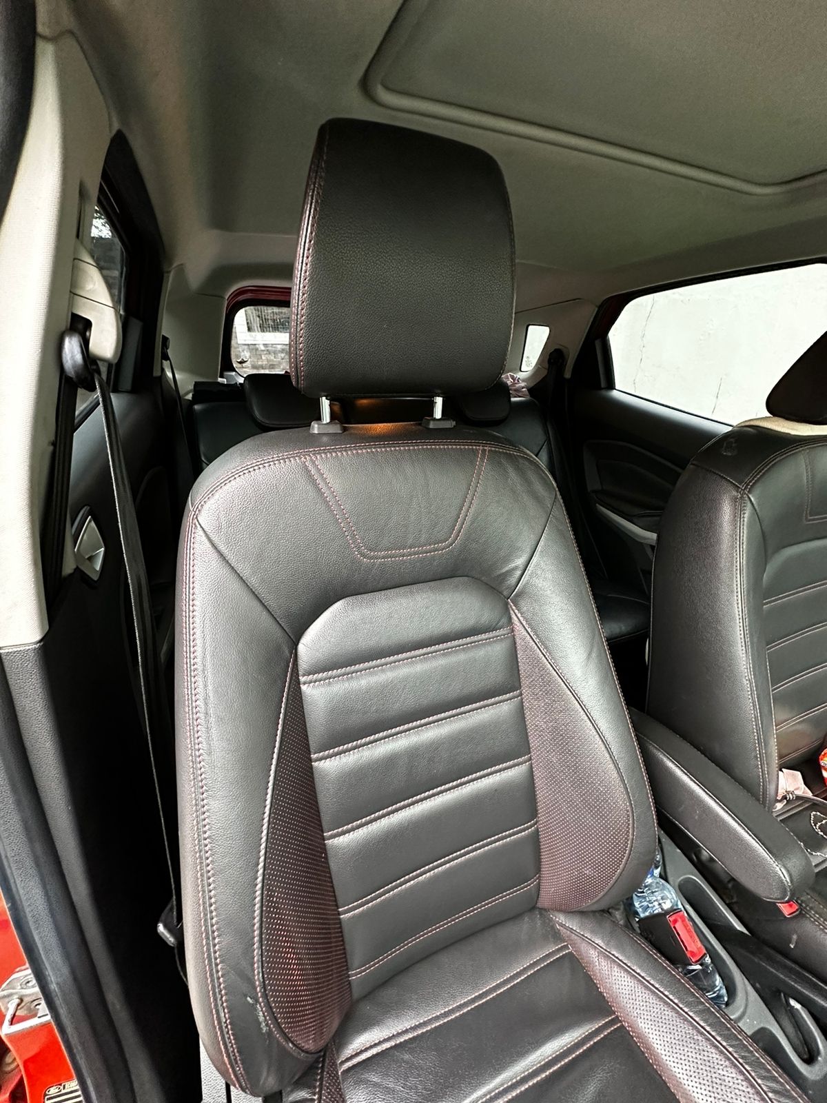 2014 Ford Ecosport Titanium1.5L AT 2014 Ford Ecosport Titanium1.5L AT