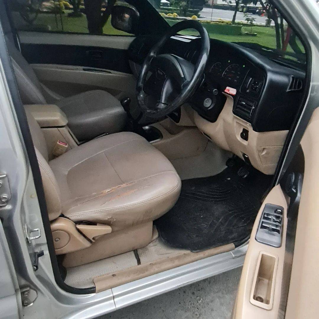 2010 Isuzu Panther 2010 Isuzu Panther