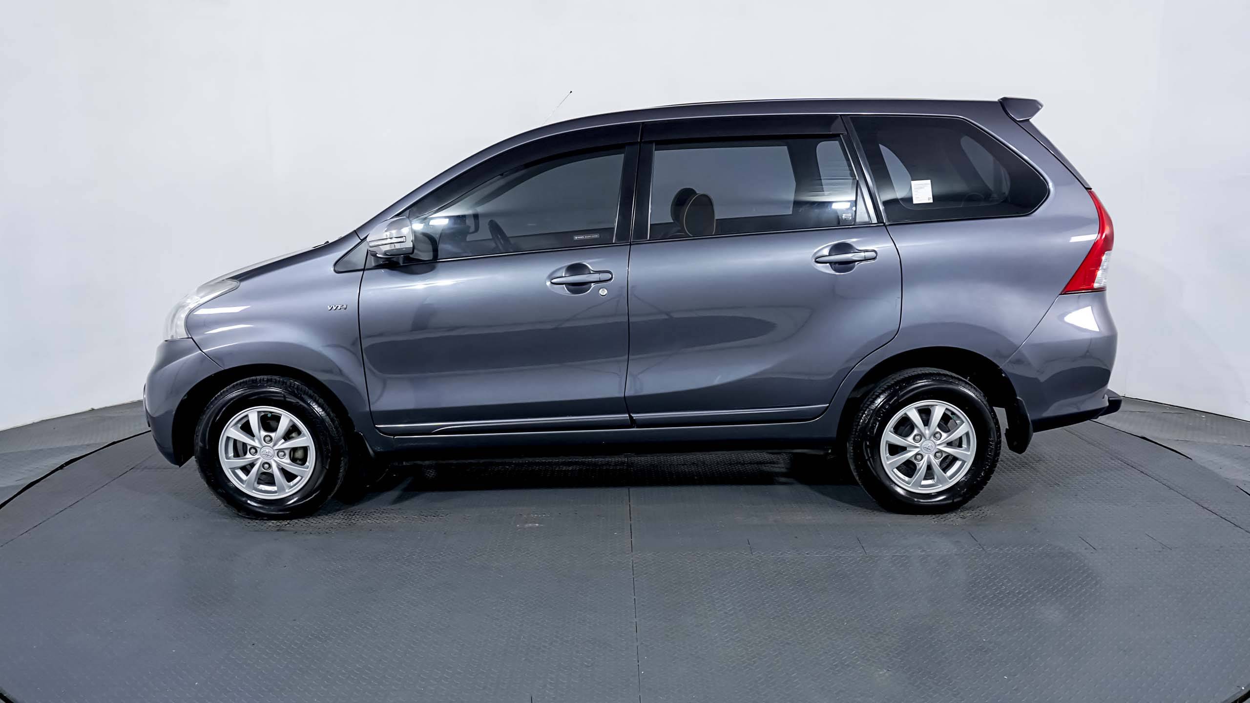 Old 2014 Toyota Avanza  1.3 G A/T 1.3 G A/T