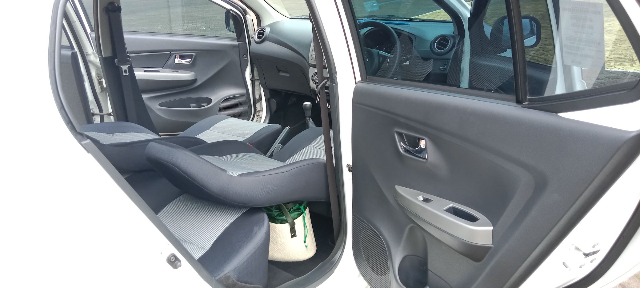 2018 Daihatsu Ayla 1.0L X MT 2018 Daihatsu Ayla 1.0L X MT