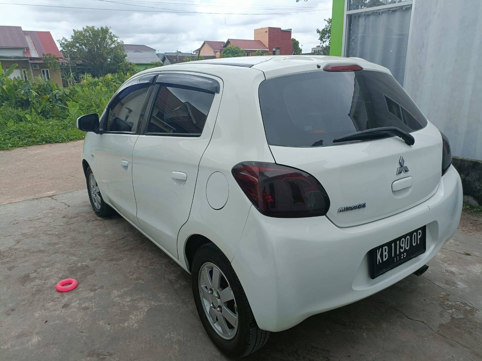 Dijual 2014 Mitsubishi Mirage GLX GLX Bekas