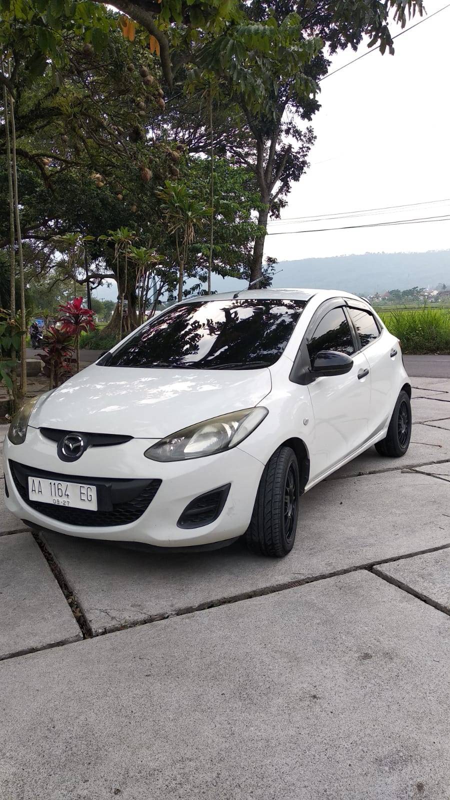 2012 Mazda 2  V AT Bekas 2012 Mazda 2  V AT Bekas