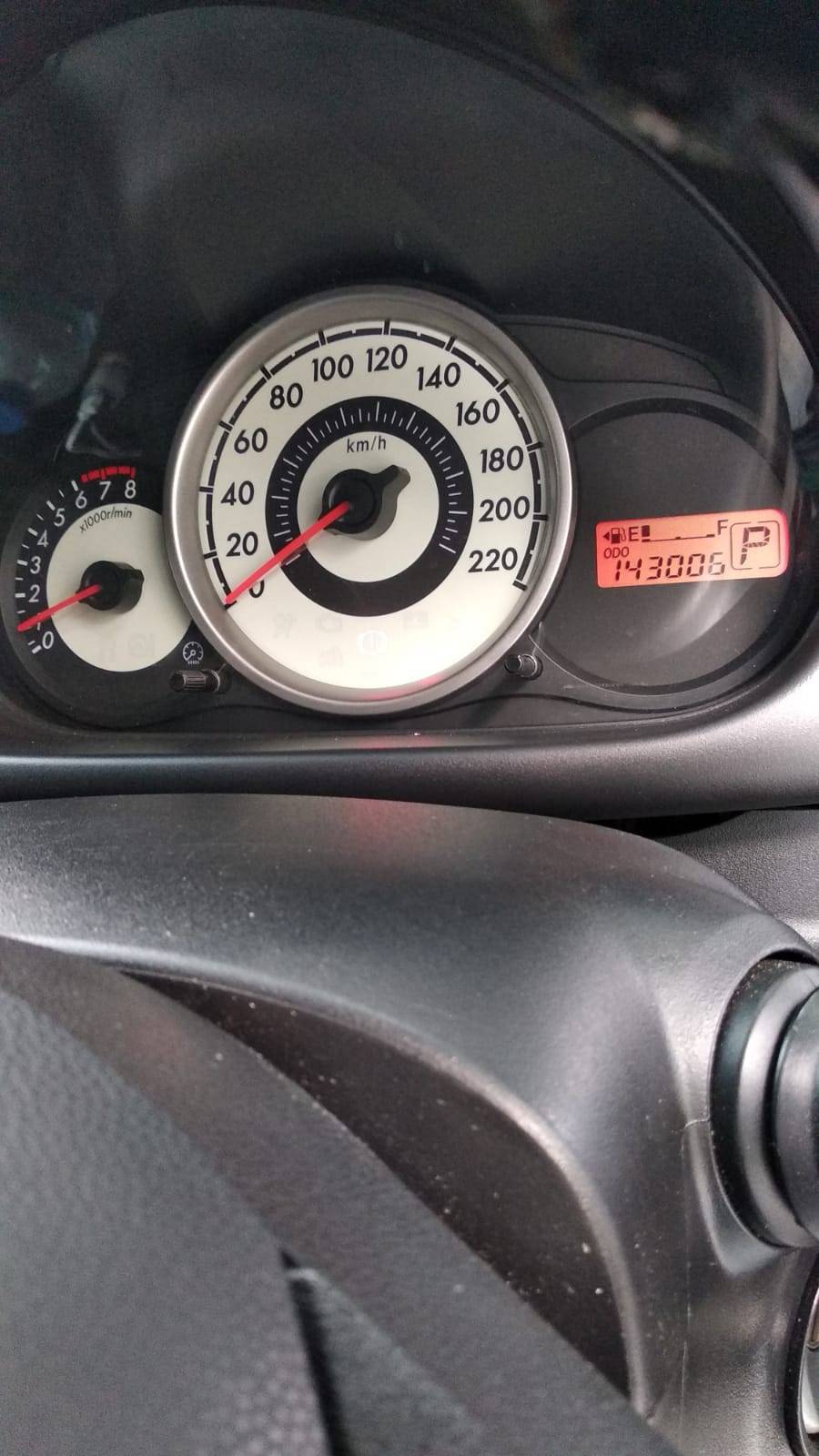 2012 Mazda 2  V AT 2012 Mazda 2  V AT