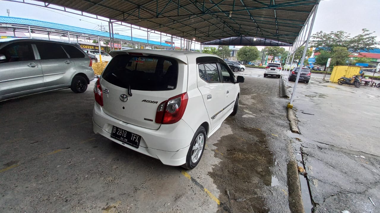 2016 Toyota Agya S 1.0L MT 2016 Toyota Agya S 1.0L MT