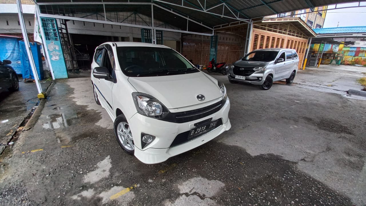 2016 Toyota Agya S 1.0L MT 2016 Toyota Agya S 1.0L MT