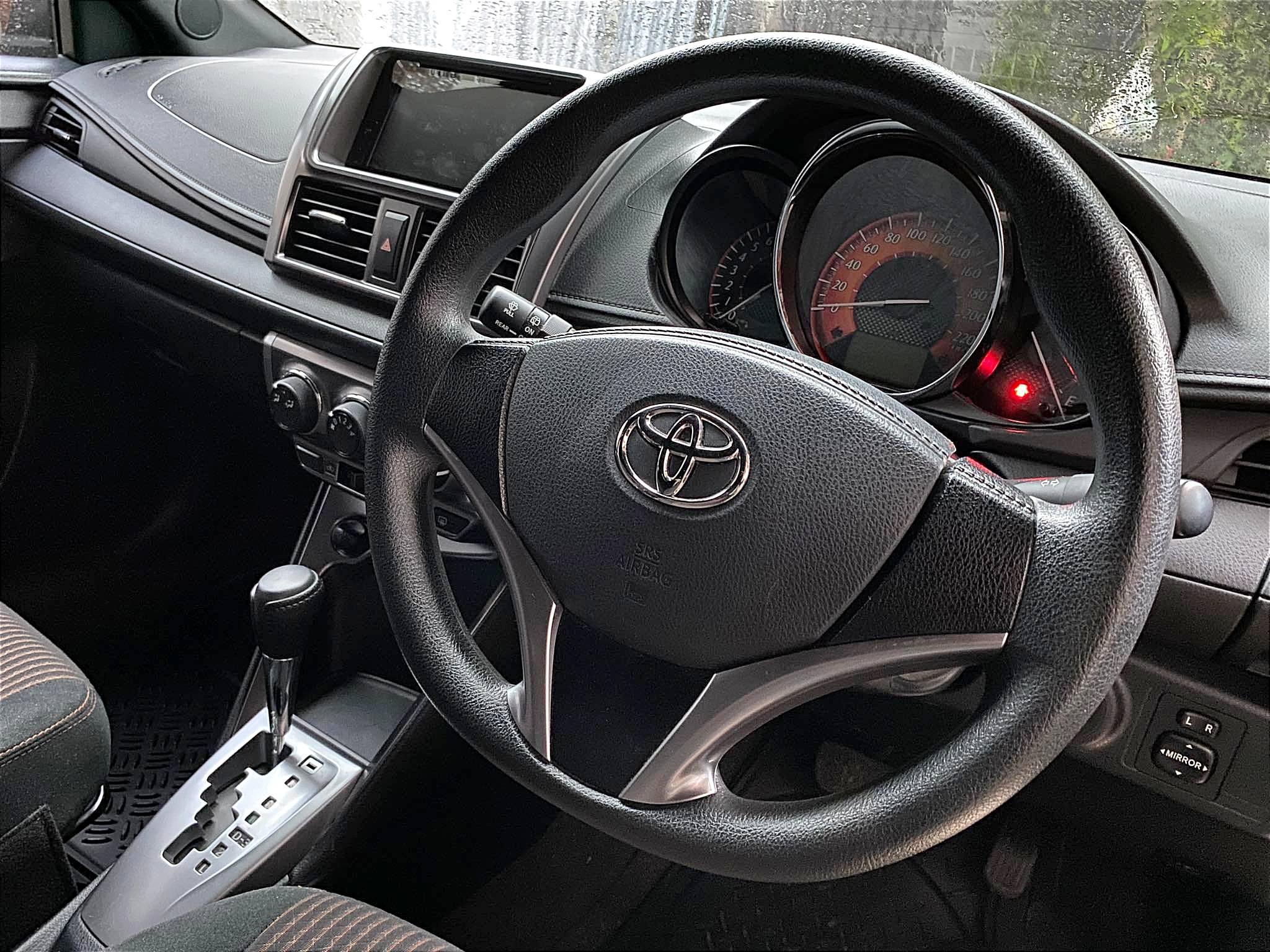 2015 Toyota Yaris G CVT 3 AB 2015 Toyota Yaris G CVT 3 AB