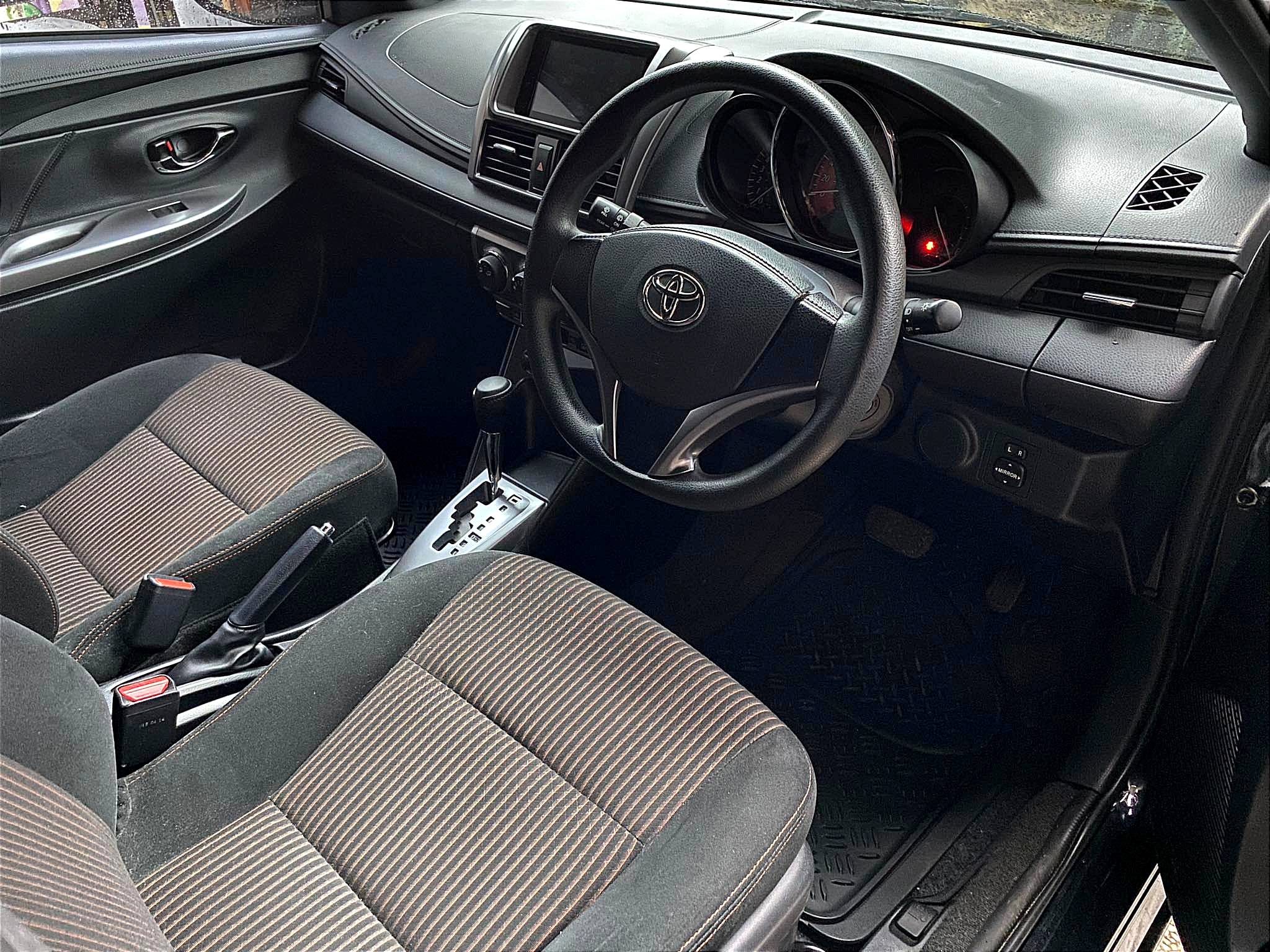 2015 Toyota Yaris G CVT 3 AB 2015 Toyota Yaris G CVT 3 AB