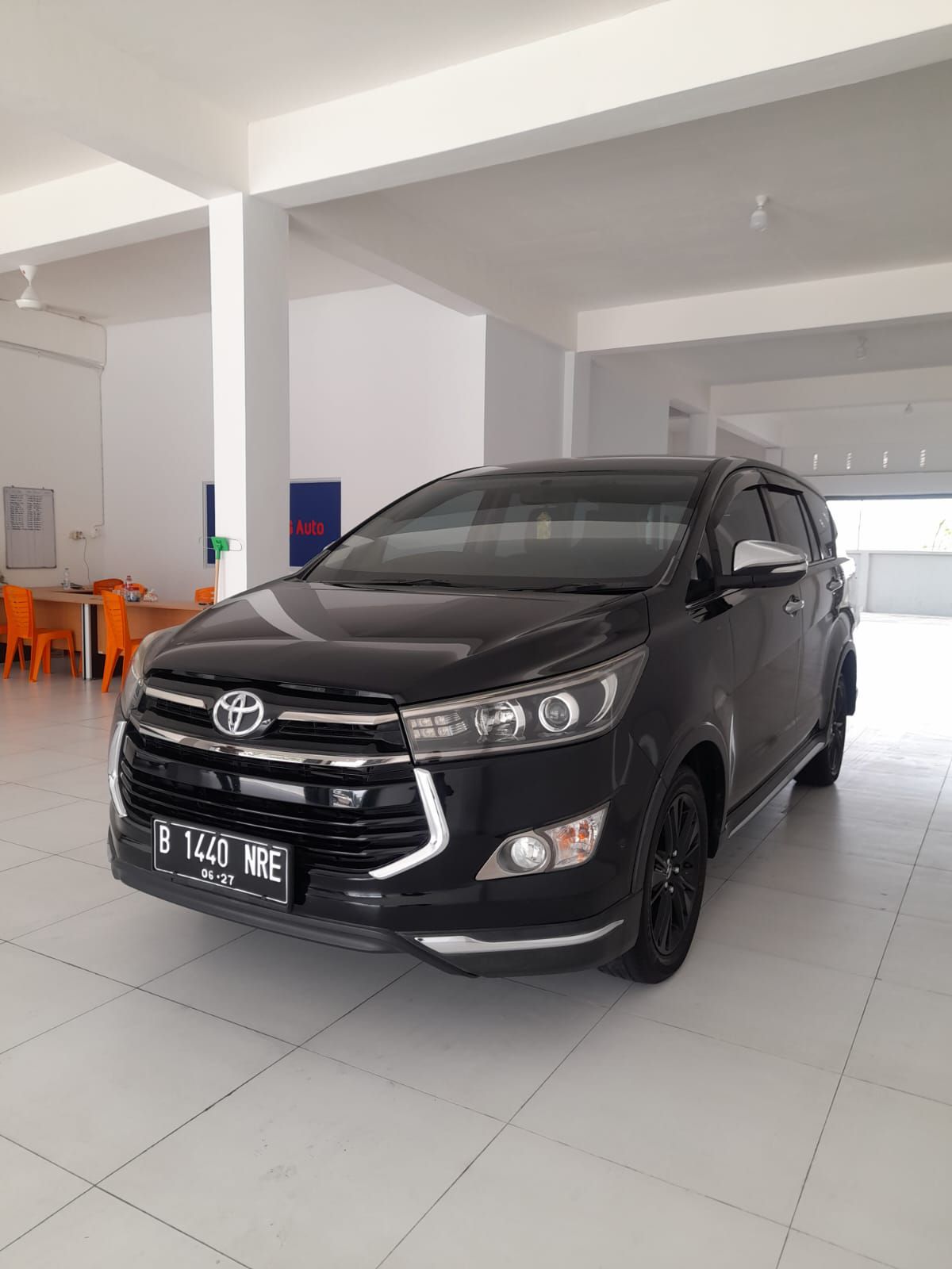 2012 Toyota Kijang Innova 2.4 Q A/T DIESEL VENTURER BASIC 2012 Toyota Kijang Innova 2.4 Q A/T DIESEL VENTURER BASIC