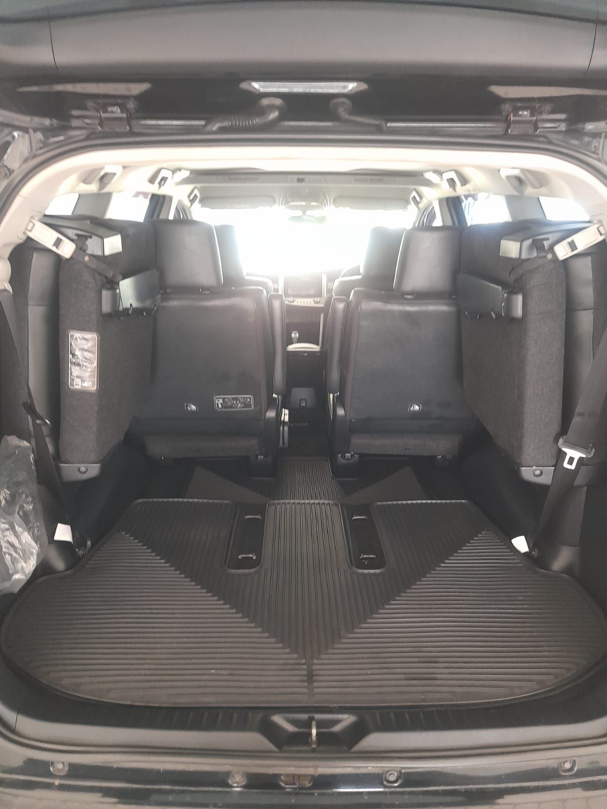 2012 Toyota Kijang Innova 2.4 Q A/T DIESEL VENTURER BASIC 2012 Toyota Kijang Innova 2.4 Q A/T DIESEL VENTURER BASIC