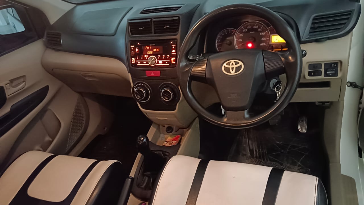 Dijual 2013 Toyota Avanza 1.3E MT 1.3E MT Bekas