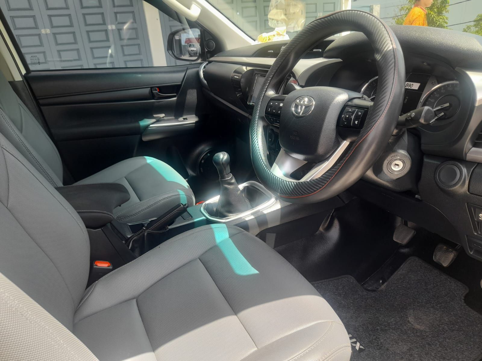 2021 Toyota Hilux Double Cabin G 2.5L MT 2021 Toyota Hilux Double Cabin G 2.5L MT