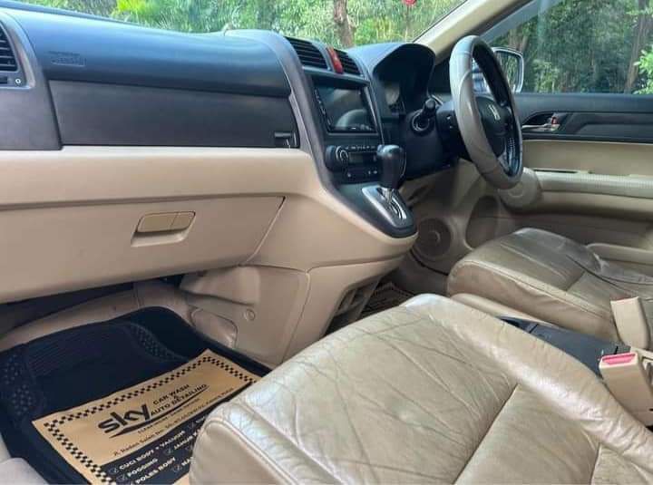 2008 Honda CRV 2.0L 4X2 AT 2008 Honda CRV 2.0L 4X2 AT