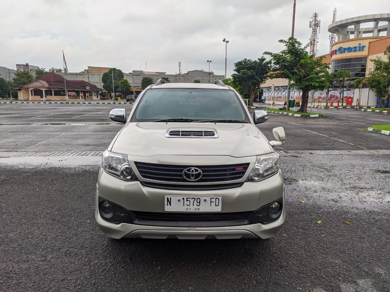 2013 Toyota Fortuner G 2.5L Diesel MT VNTURBO Bekas 2013 Toyota Fortuner G 2.5L Diesel MT VNTURBO Bekas