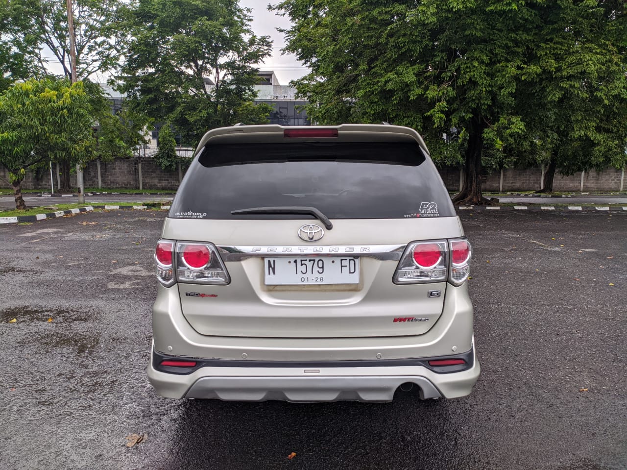 2013 Toyota Fortuner G 2.5L Diesel MT VNTURBO 2013 Toyota Fortuner G 2.5L Diesel MT VNTURBO