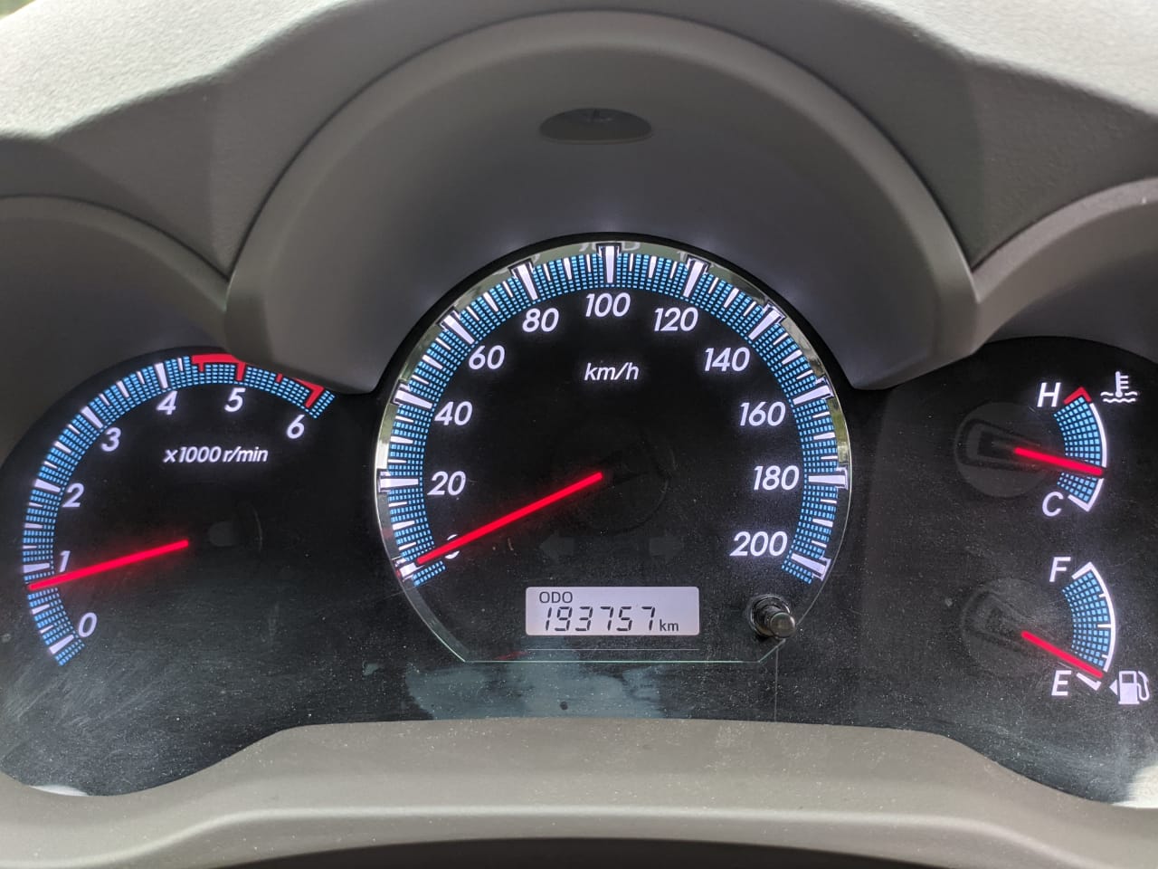 2013 Toyota Fortuner G 2.5L Diesel MT VNTURBO 2013 Toyota Fortuner G 2.5L Diesel MT VNTURBO