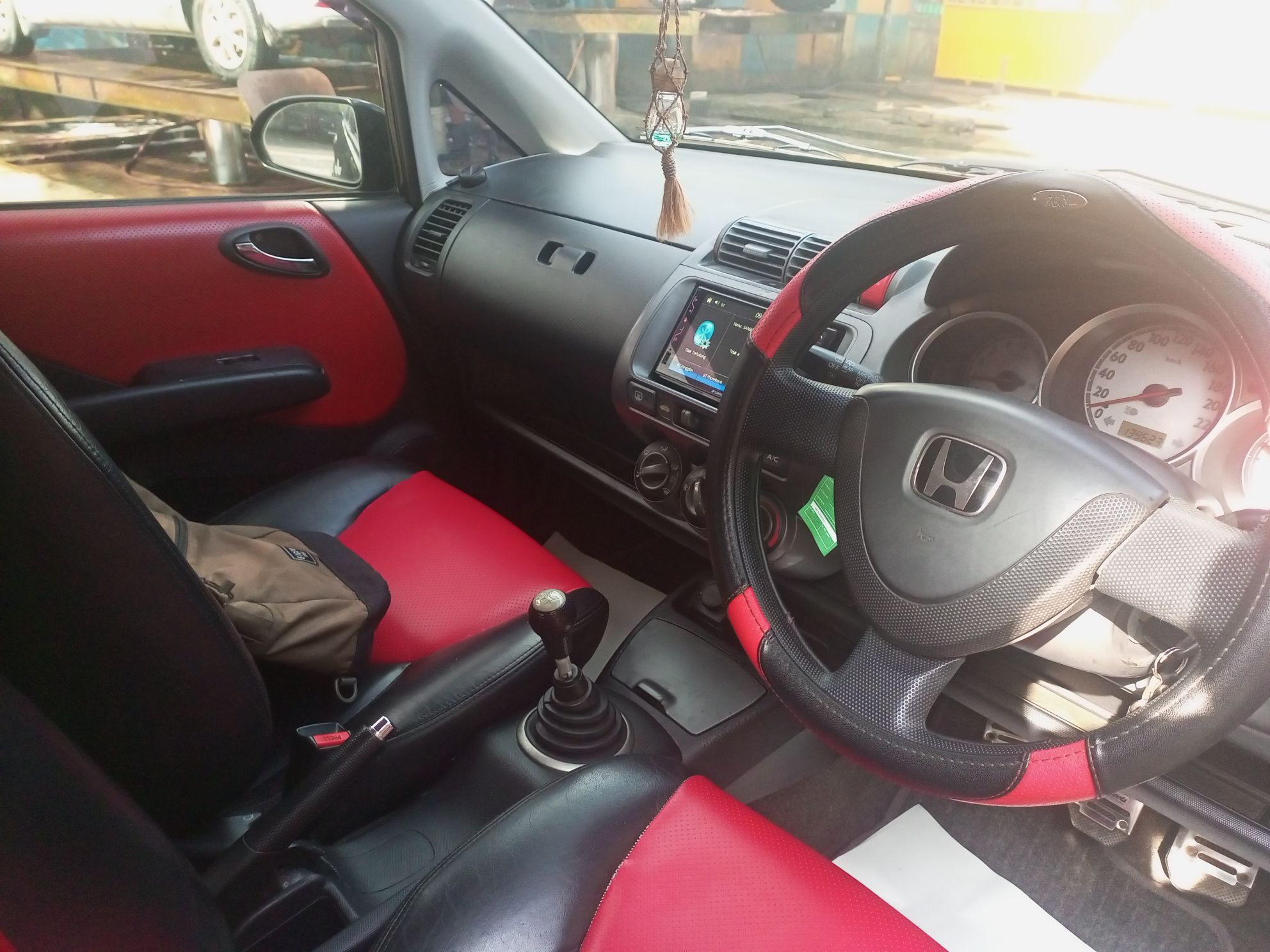 2004 Honda Jazz I-DSI 1.5L MT 2004 Honda Jazz I-DSI 1.5L MT