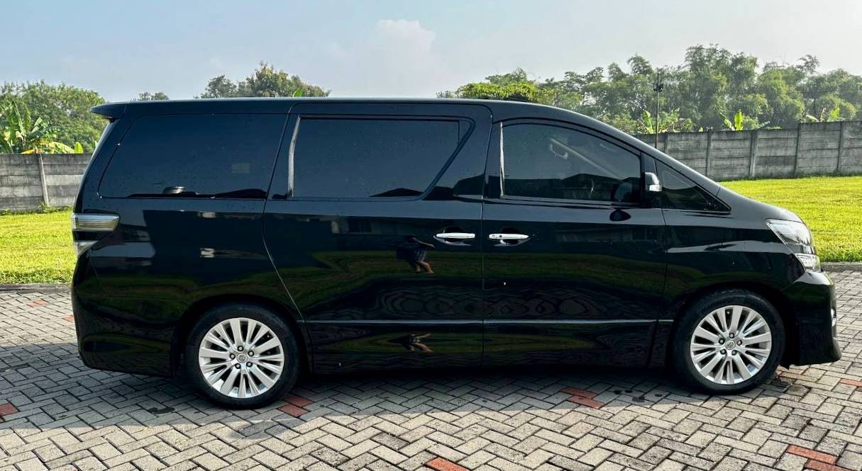 2012 Toyota Vellfire  2.4 ZG AT AUDIOLESS 2012 Toyota Vellfire  2.4 ZG AT AUDIOLESS