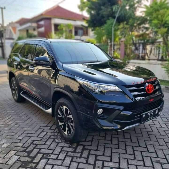 2018 Toyota Fortuner 4X4  V AT MC Bekas