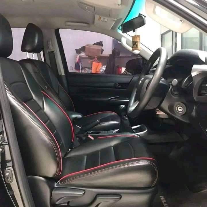 2018 Toyota Hilux Double Cabin G 2.5L MT 2018 Toyota Hilux Double Cabin G 2.5L MT