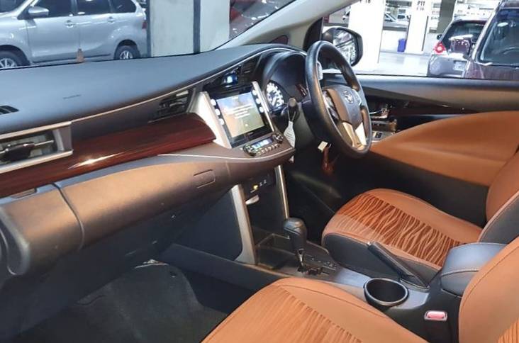 2016 Toyota Kijang Innova 2016 Toyota Kijang Innova