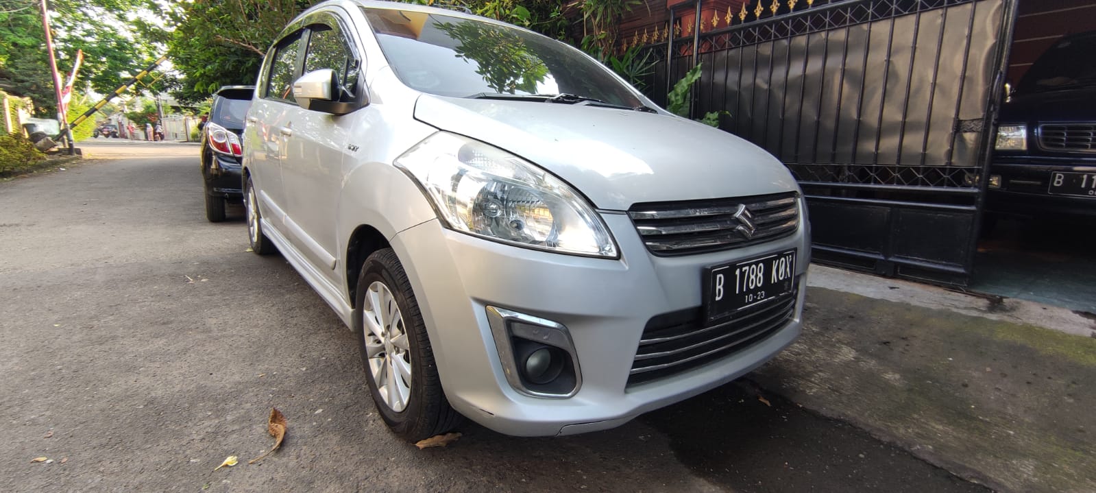 2013 Suzuki Ertiga  GL MT Bekas 2013 Suzuki Ertiga  GL MT Bekas
