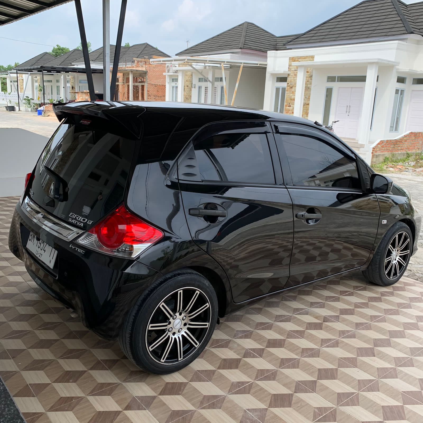 2017 Honda Brio Satya E CVT 2017 Honda Brio Satya E CVT