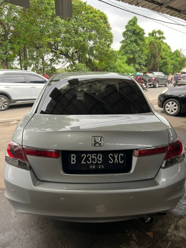 Old 2010 Honda Accord  2.4L VTi 2.4L VTi
