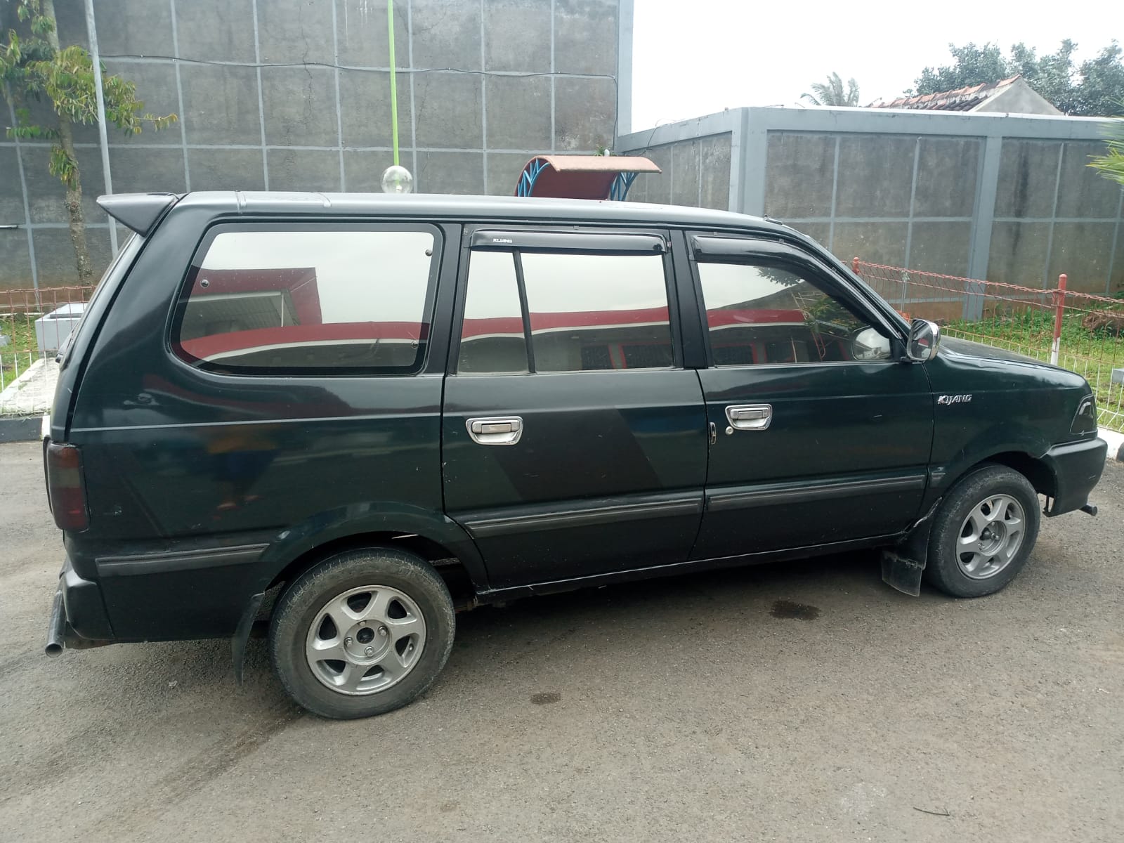 2004 Toyota Kijang  1.8 EFI LSX MT MC 2004 Toyota Kijang  1.8 EFI LSX MT MC