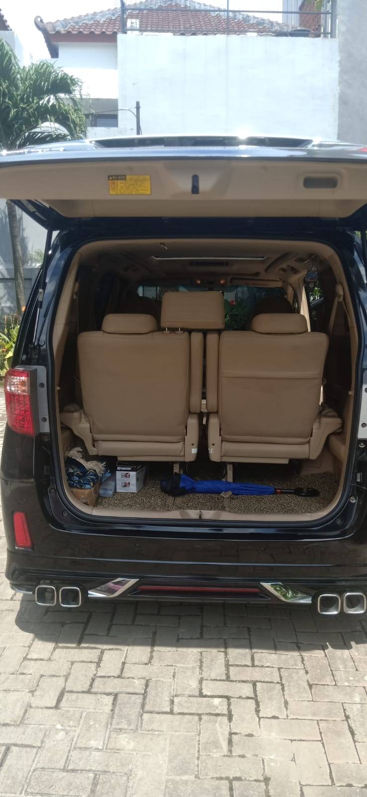 2014 Toyota Alphard 2.5 X A/T 2014 Toyota Alphard 2.5 X A/T