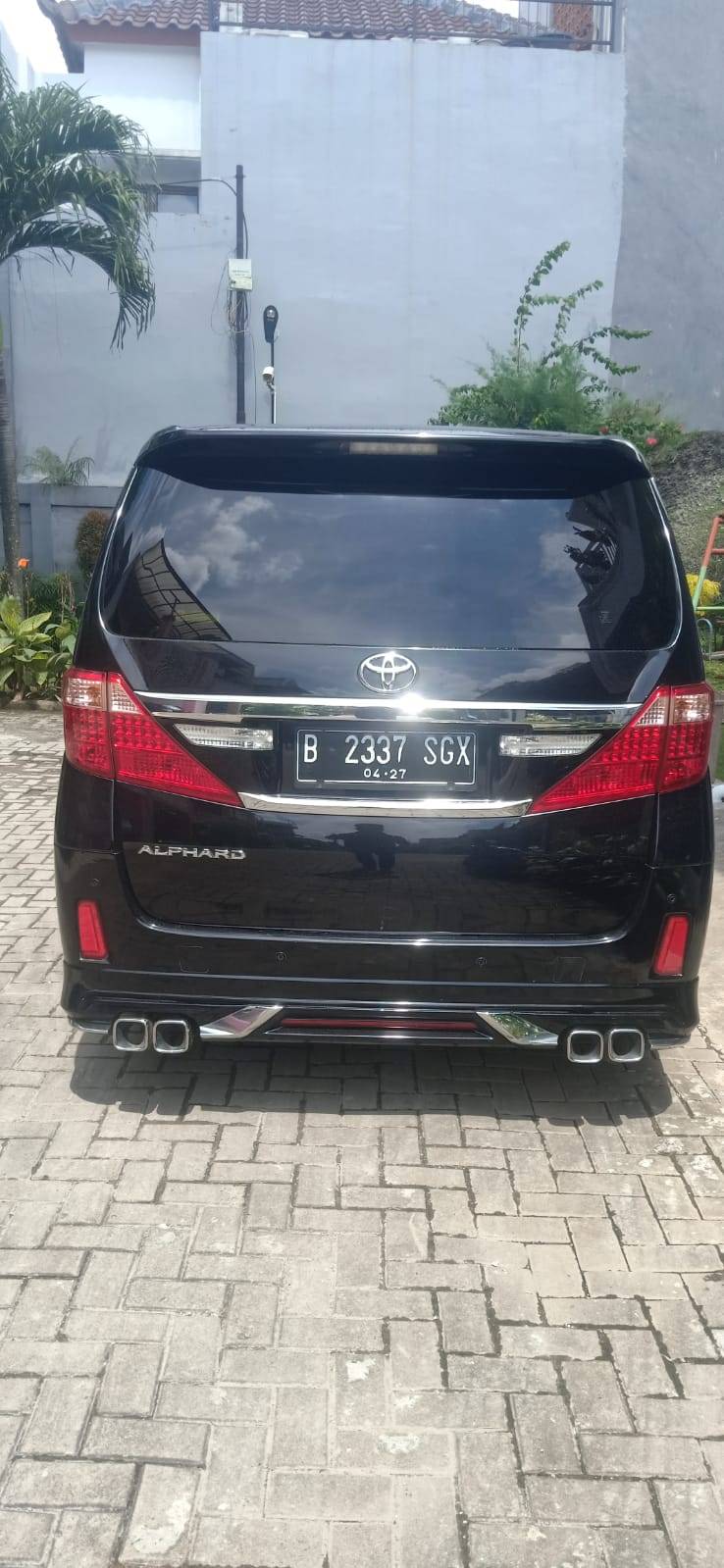 2014 Toyota Alphard 2.5 X A/T 2014 Toyota Alphard 2.5 X A/T