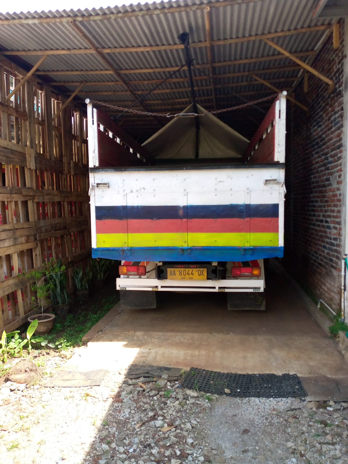 2012 Isuzu Traga 2012 Isuzu Traga