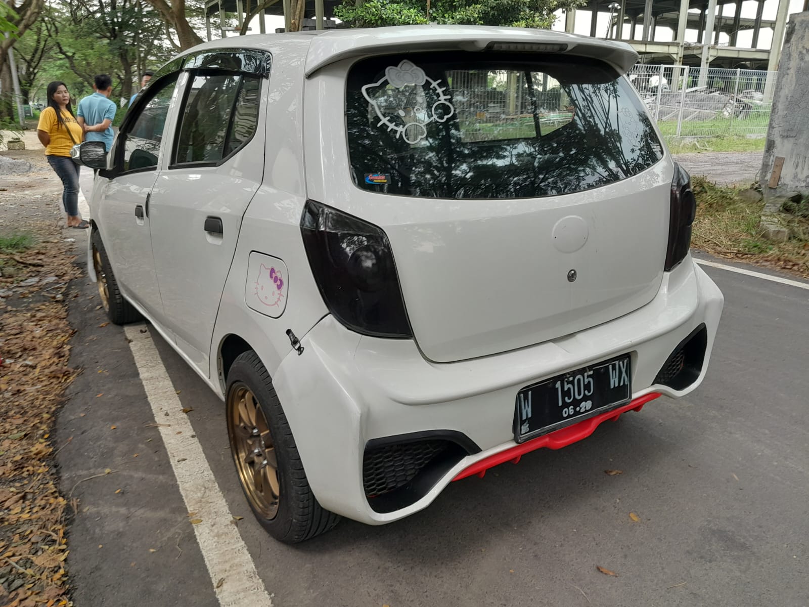 2016 Daihatsu Ayla  1.0 X MT 2016 Daihatsu Ayla  1.0 X MT