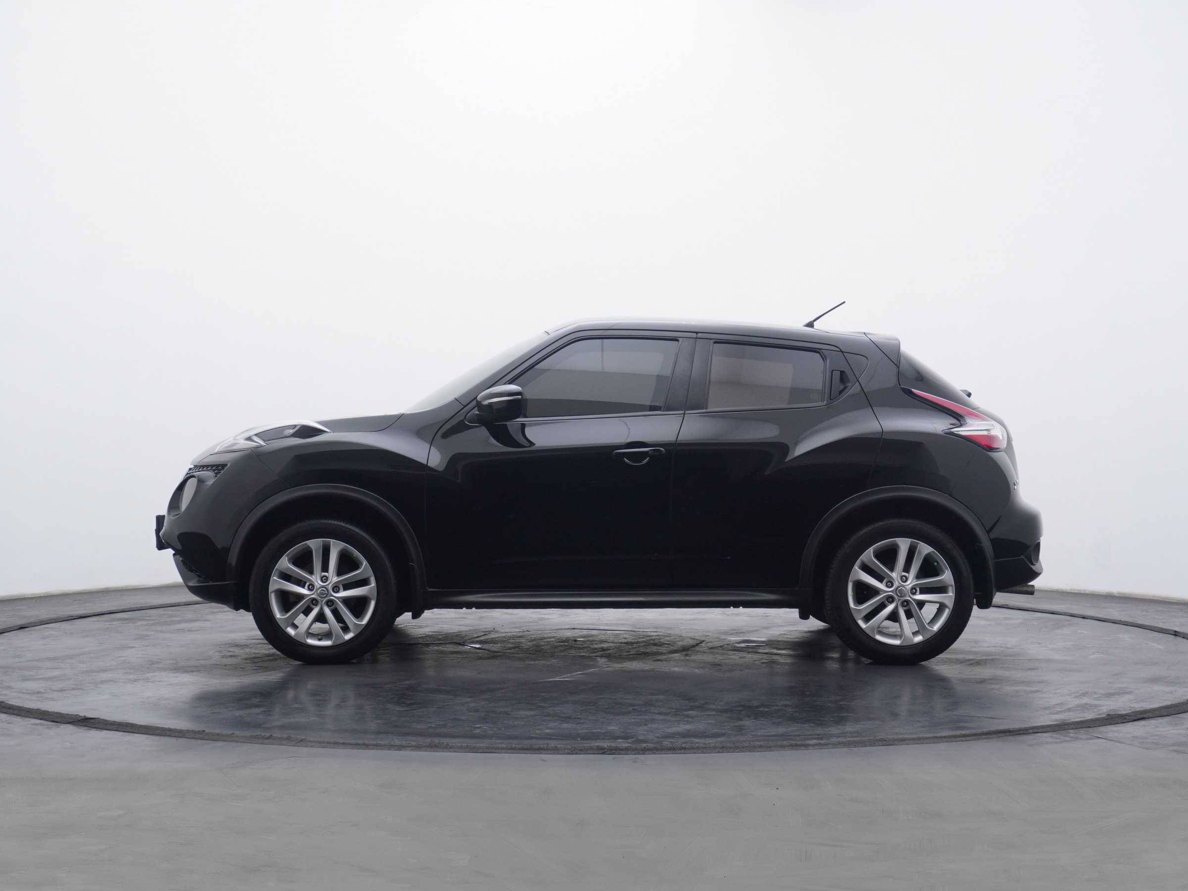 2016 Nissan Juke  RX AT 2016 Nissan Juke  RX AT