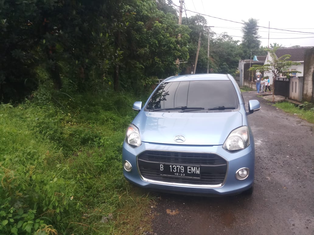 Second Hand 2013 Daihatsu Ayla  Second Hand 2013 Daihatsu Ayla