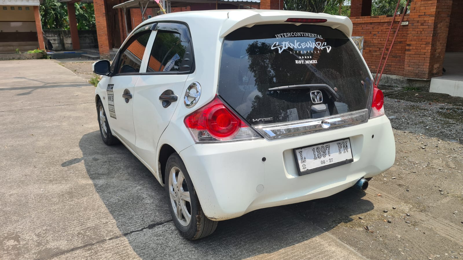 2017 Honda Brio  Satya E MT 2017 Honda Brio  Satya E MT