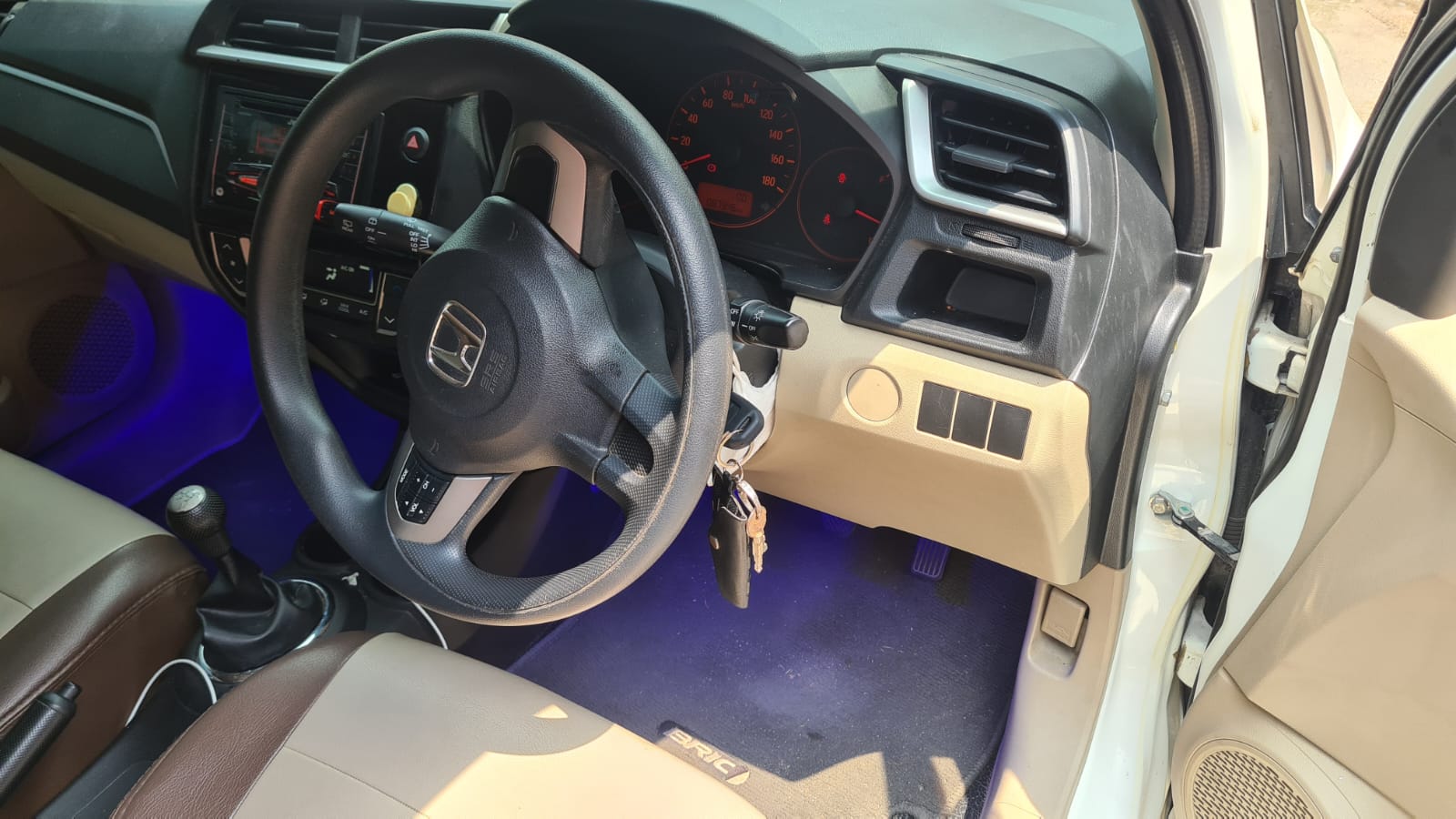 2017 Honda Brio  Satya E MT 2017 Honda Brio  Satya E MT