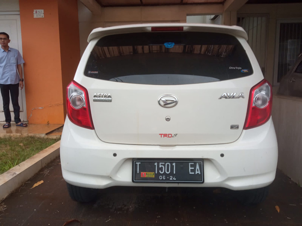2014 Daihatsu Ayla  1.0 X MT 2014 Daihatsu Ayla  1.0 X MT