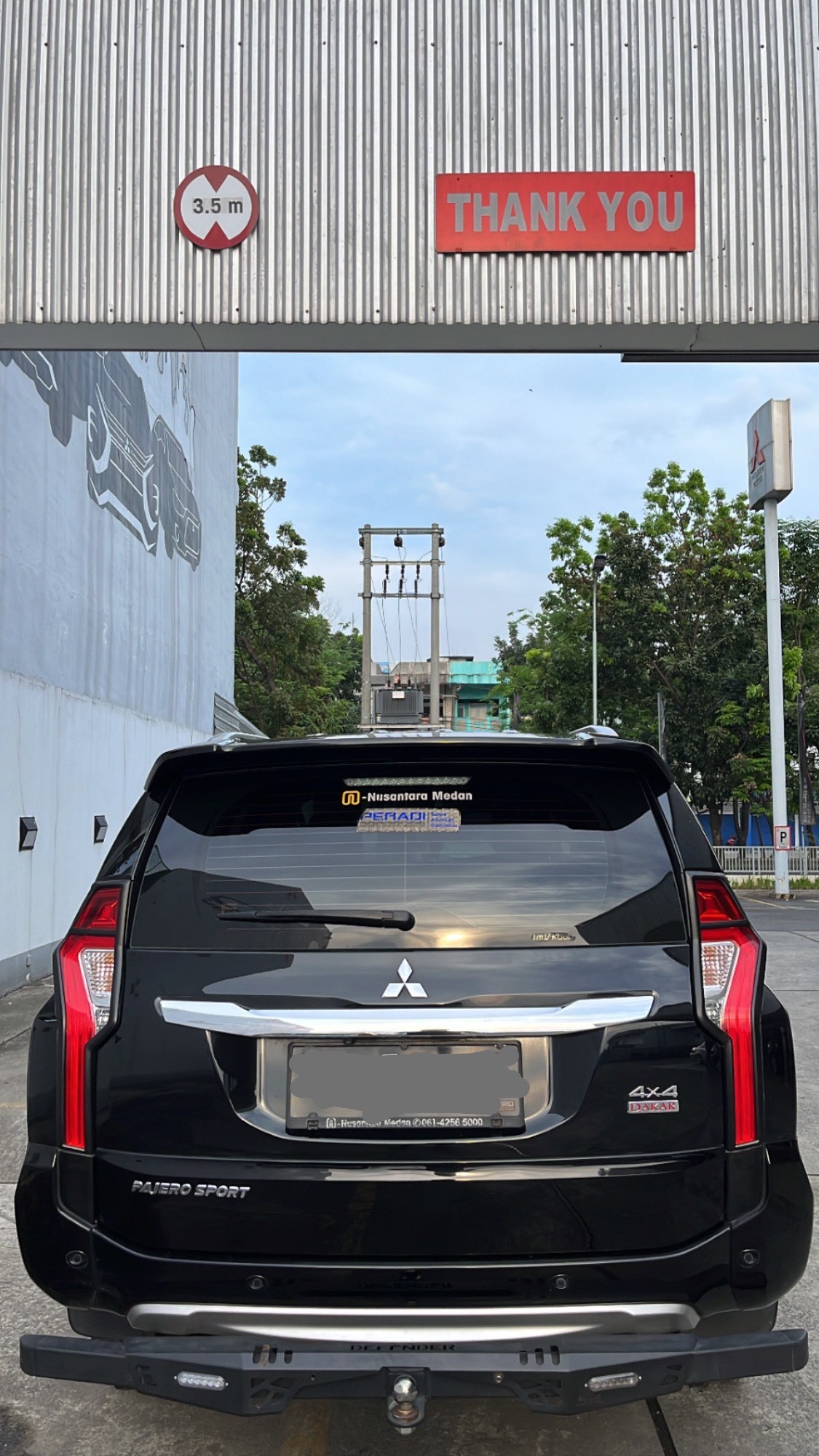 2018 Mitsubishi Pajero Sport Dakar AT 4x2 2018 Mitsubishi Pajero Sport Dakar AT 4x2