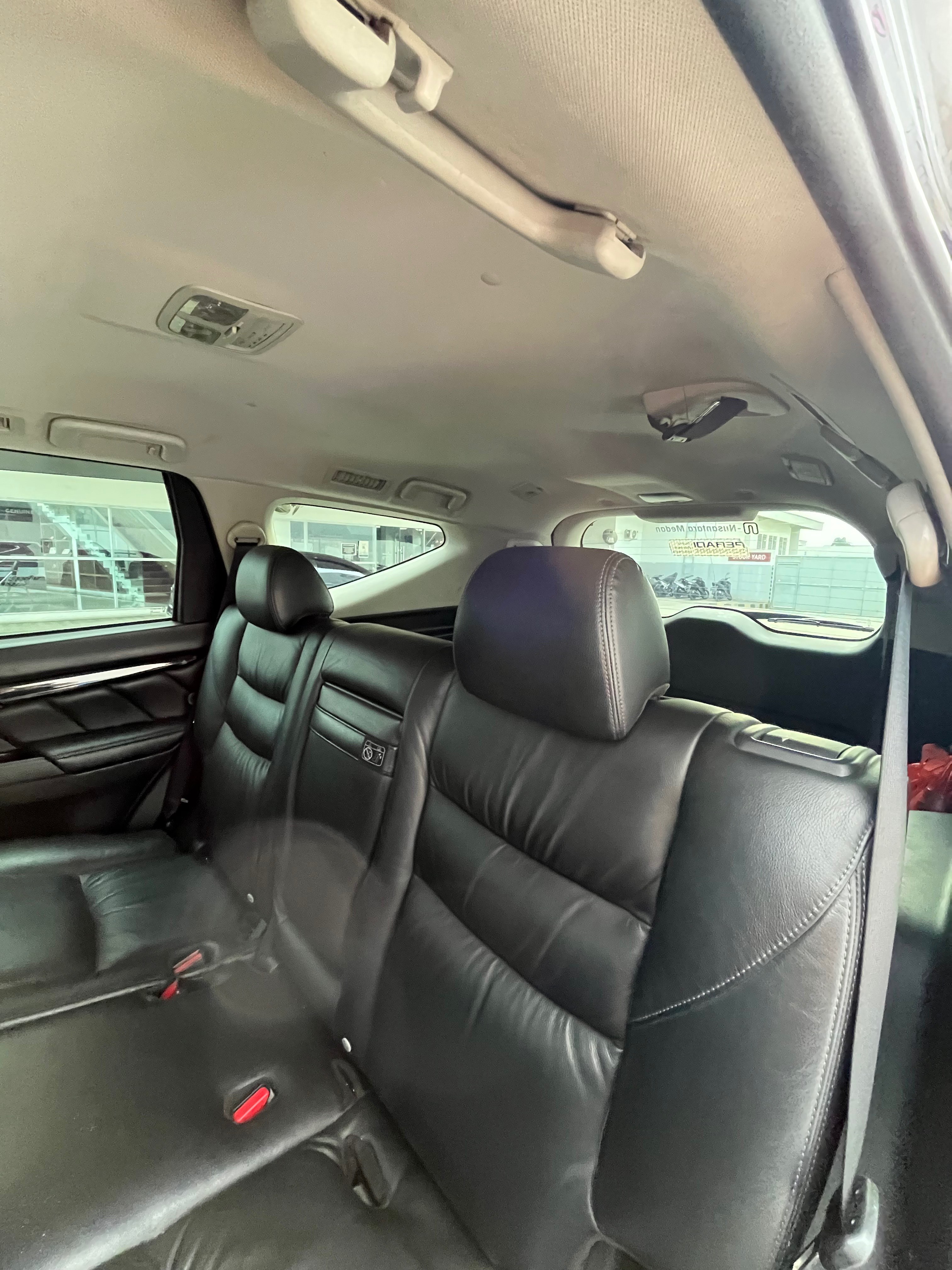 2018 Mitsubishi Pajero Sport Dakar AT 4x2 2018 Mitsubishi Pajero Sport Dakar AT 4x2