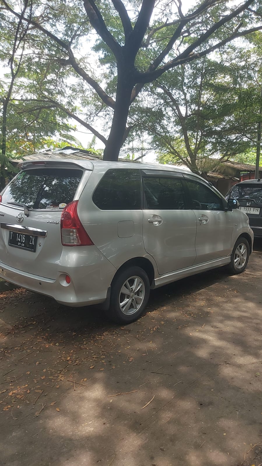 2012 Toyota Avanza Veloz  1.5 MT 2012 Toyota Avanza Veloz  1.5 MT