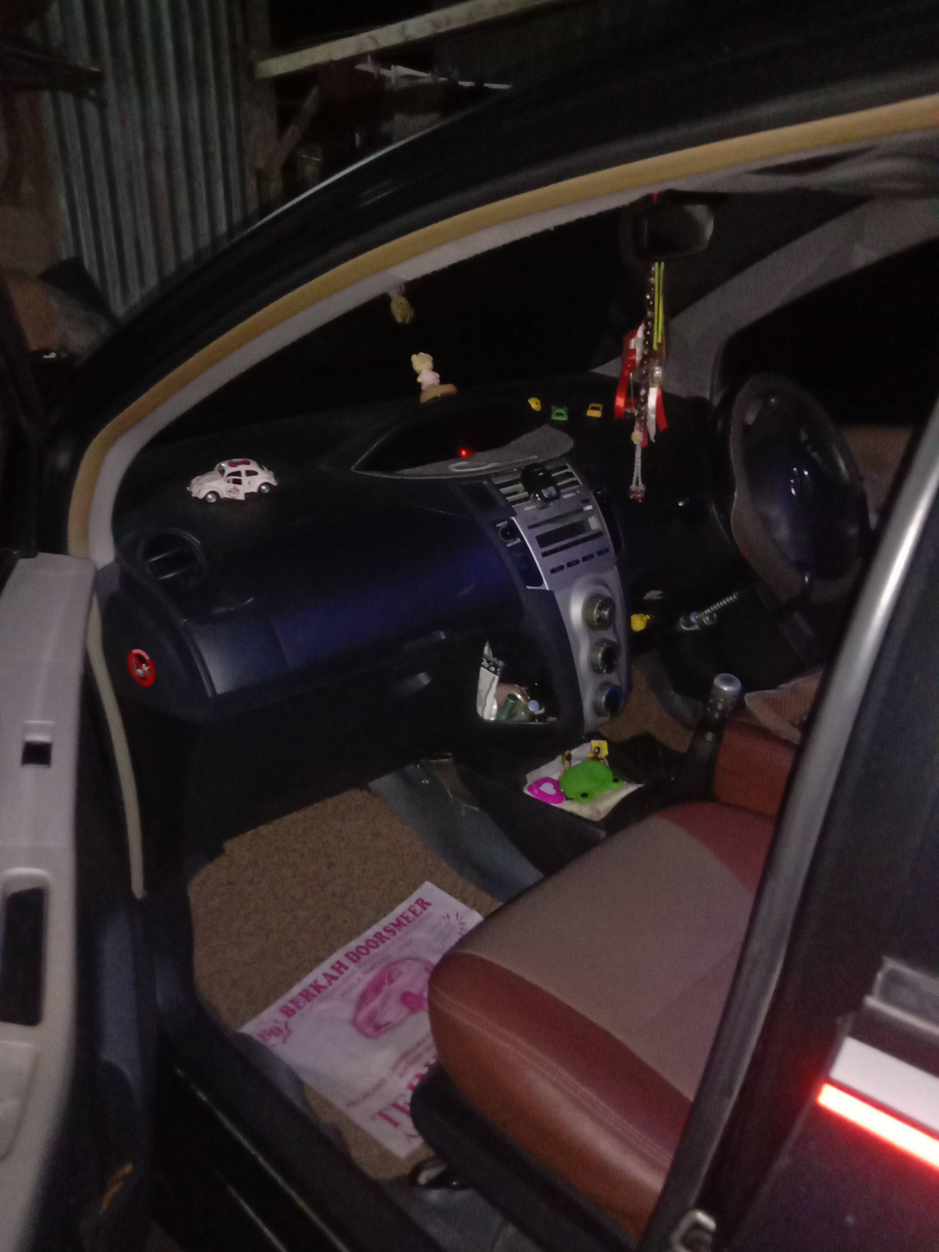 Second Hand 2008 Toyota Yaris E 1.5L MT Second Hand 2008 Toyota Yaris E 1.5L MT