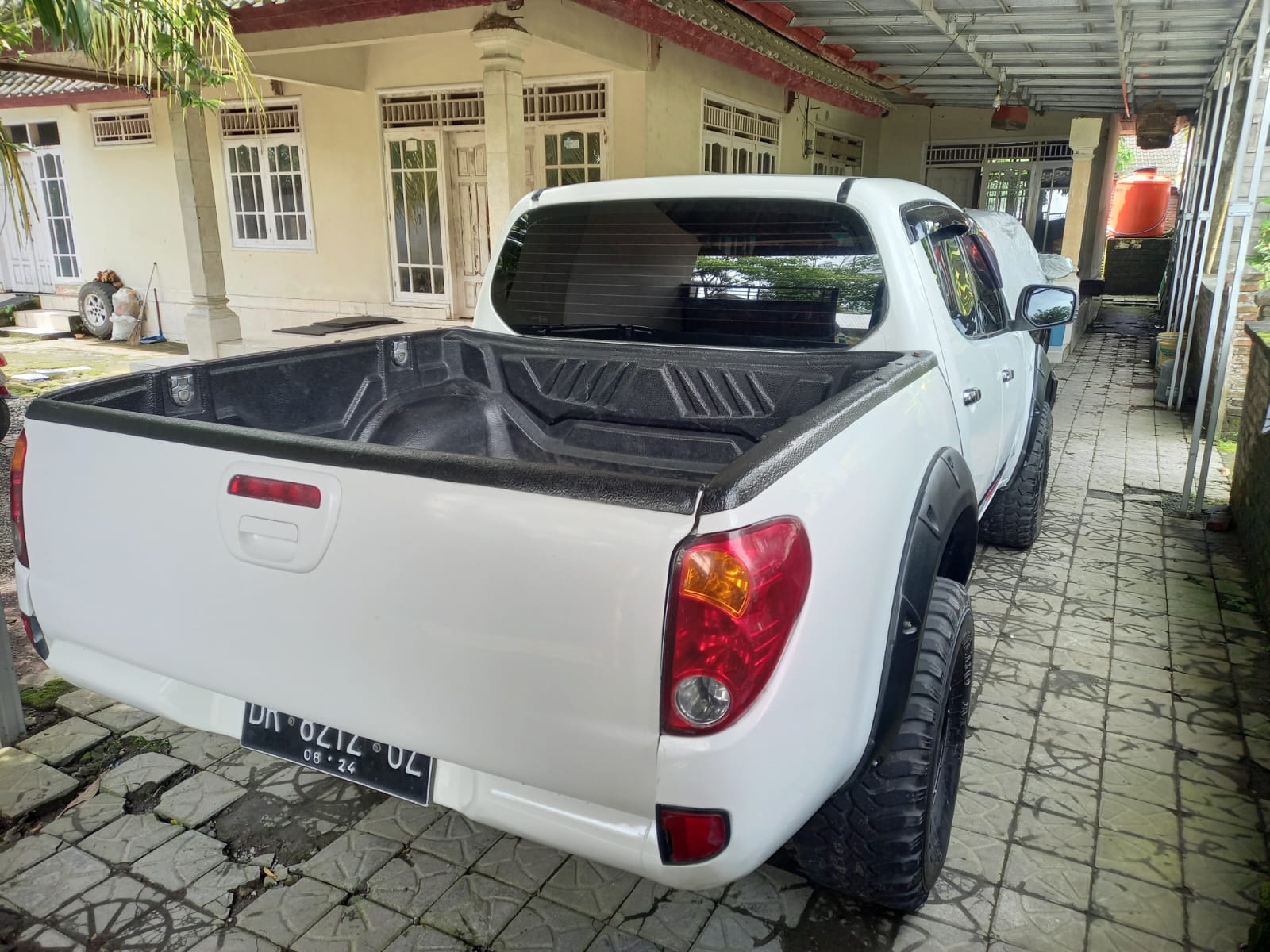 2013 Mitsubishi Strada CR 2.5 A DC EXCEED  A/T 2013 Mitsubishi Strada CR 2.5 A DC EXCEED  A/T