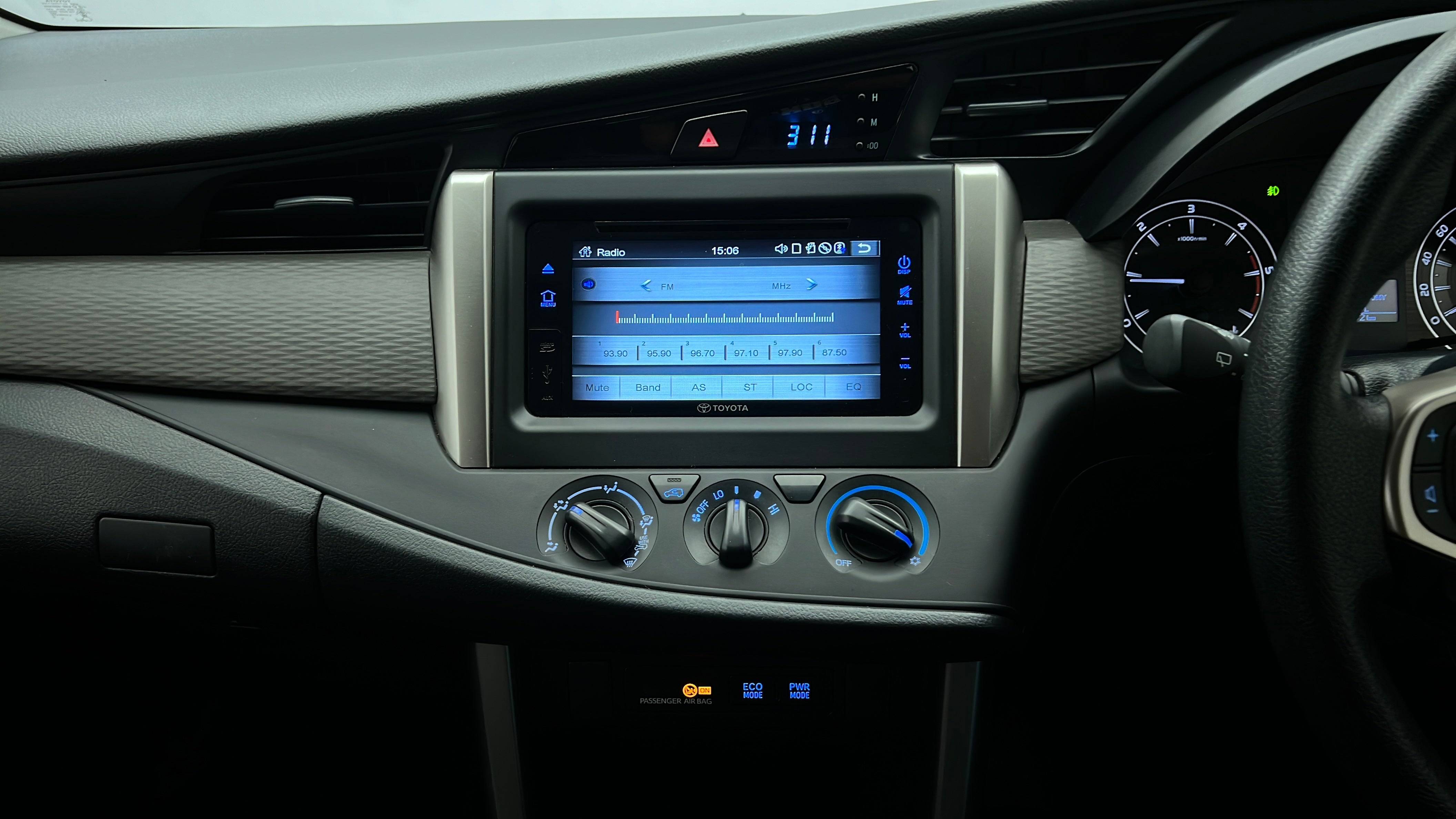 Old 2018 Toyota Kijang Innova 2.5 G AT DIESEL 2.5 G AT DIESEL